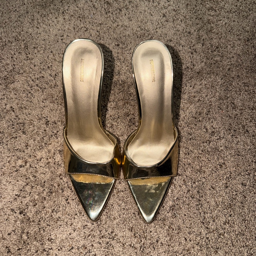 Pretty Little Thing Metallic Gold Pointed-Toe Slide Heels - Women